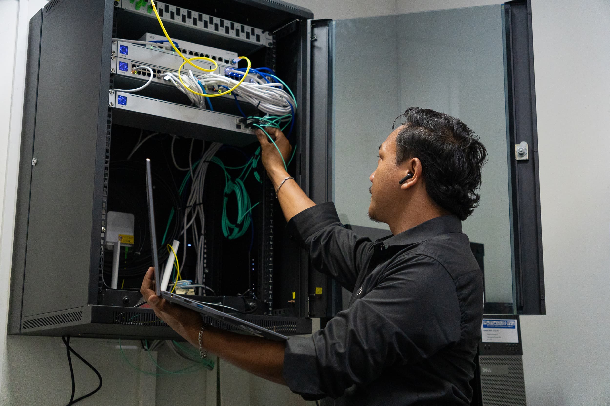 Network Management & Infrastructure — Paradox-IT at work